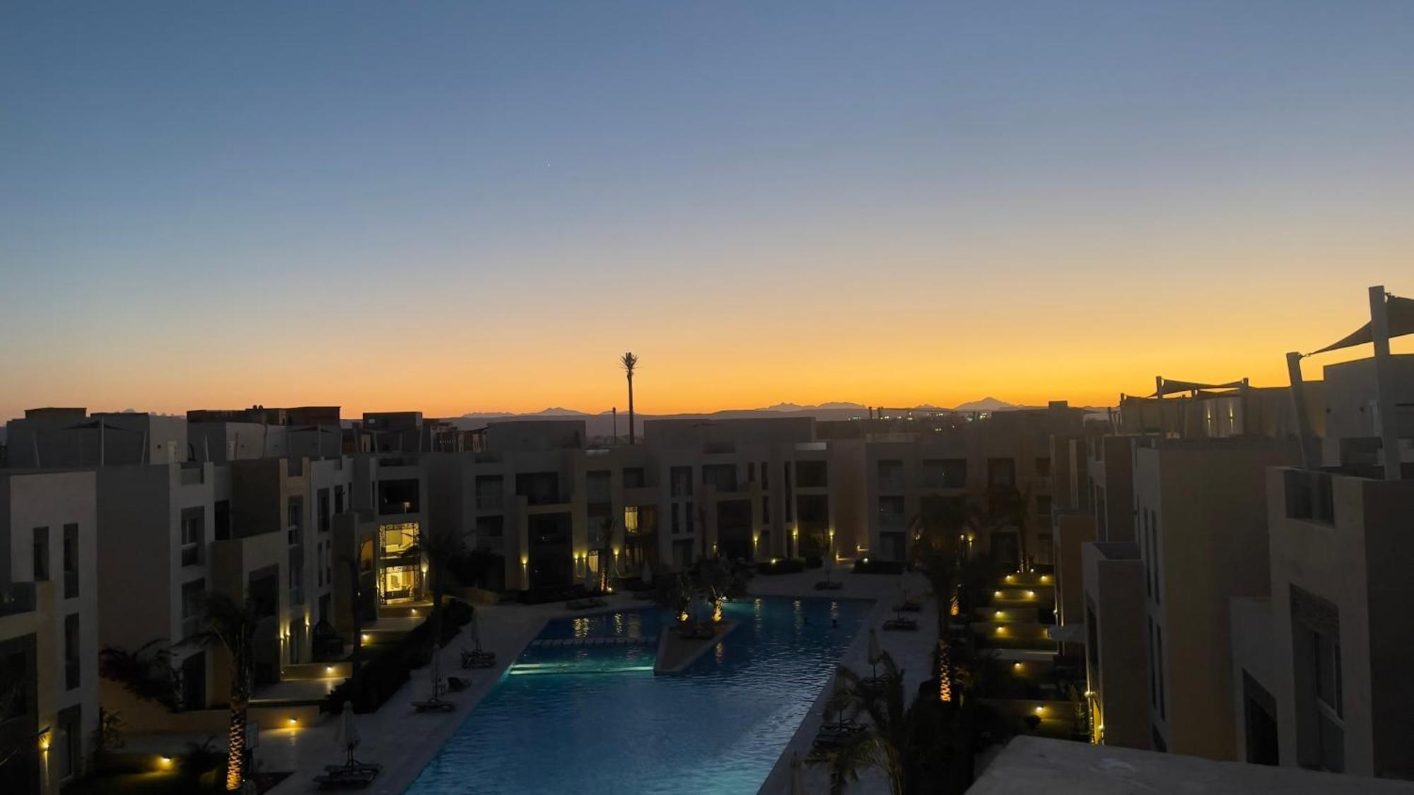 Mangroovy Seaview 2Br Beach And Pool Free Access Apartment Hurghada Exterior photo